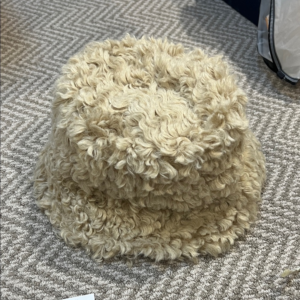 H&M Cream Fuzzy Bucket Hat